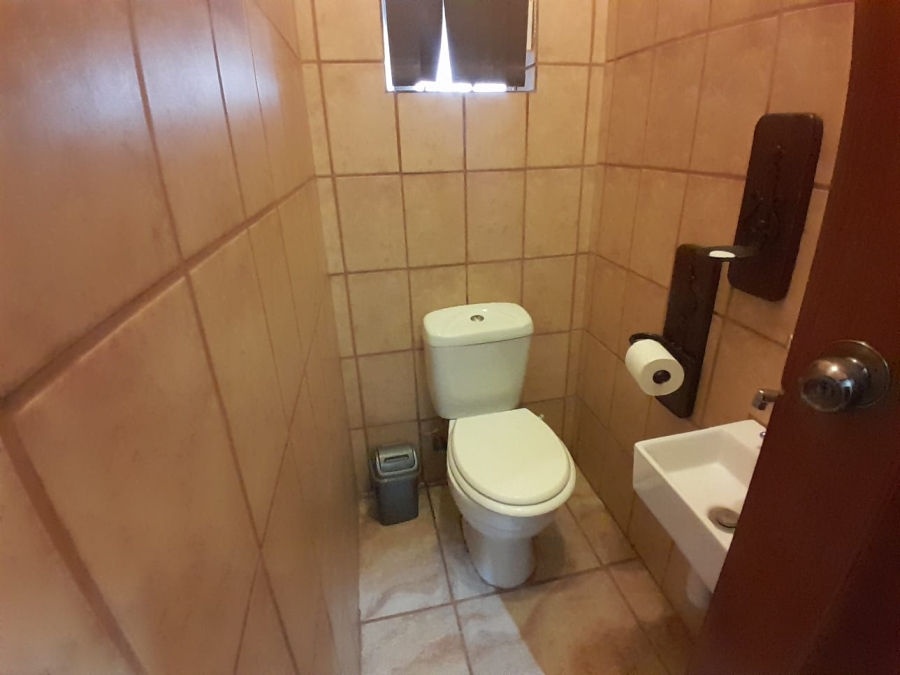 10 Bedroom Property for Sale in Kathu Northern Cape